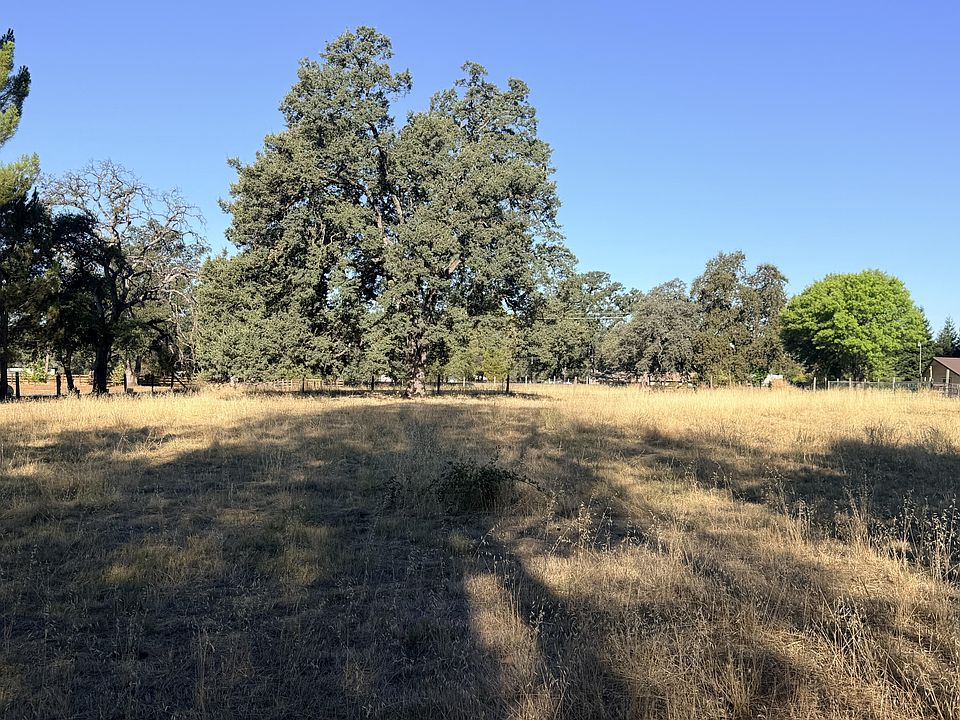 1st image of Deschutes Rd