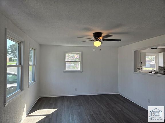 5th image of 588 Clearview Dr