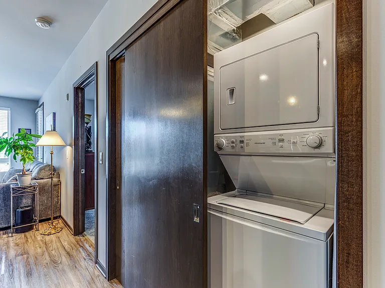 Clearpoint Apartments — Photo 18