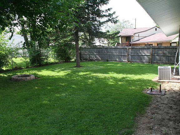 4th image of 905 Southlea Dr