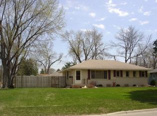 9601 Clinton Ave S, Bloomington, MN 55420