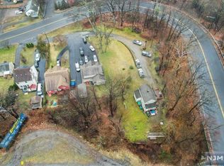 1 Mountainside Ave, Mahwah, NJ 07430