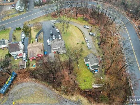 1 Mountainside Ave, Mahwah, NJ 07430