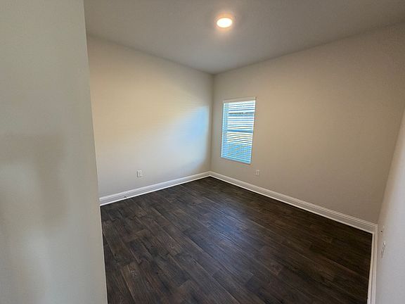 3rd image of 14902 Dalton Cir