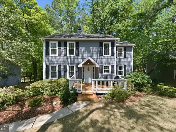 450 Tyson Cir, Roswell, GA 30076