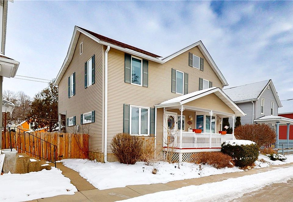 2526 Washington St, Dubuque, IA 52001 Zillow