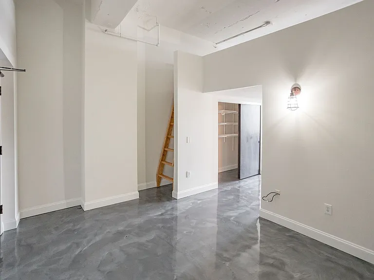Garfield Lofts — Photo 29