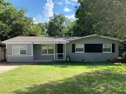 1805 Mayhew St Photo 1