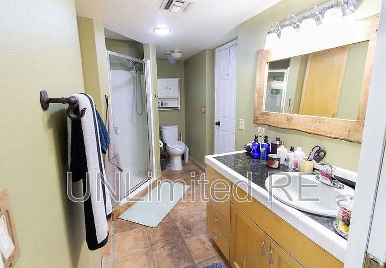 3565 N Manor Rd — Photo 18