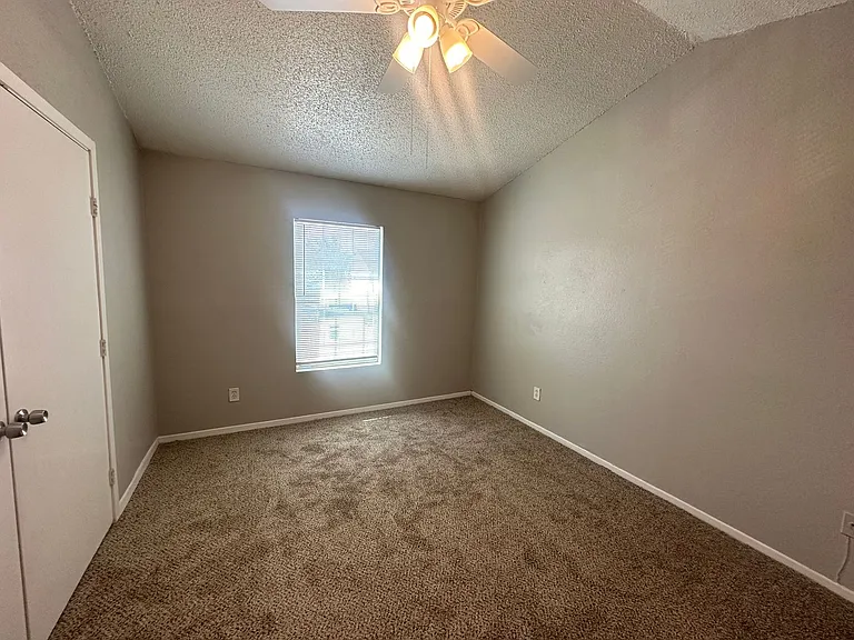 9447 Olde Towne Row — Photo 13