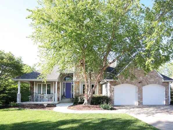 3105 Pinewood Cir, Manhattan, KS 66502