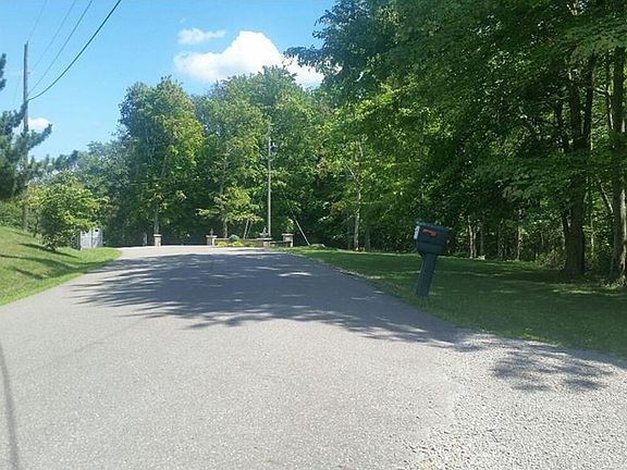 2nd image of 530 Saint Joseph Dr