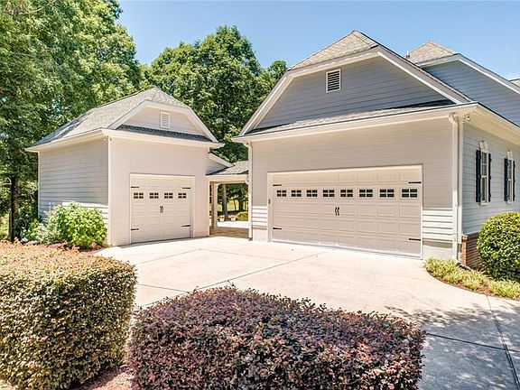 3rd image of 4526 Warwick Glen Pl