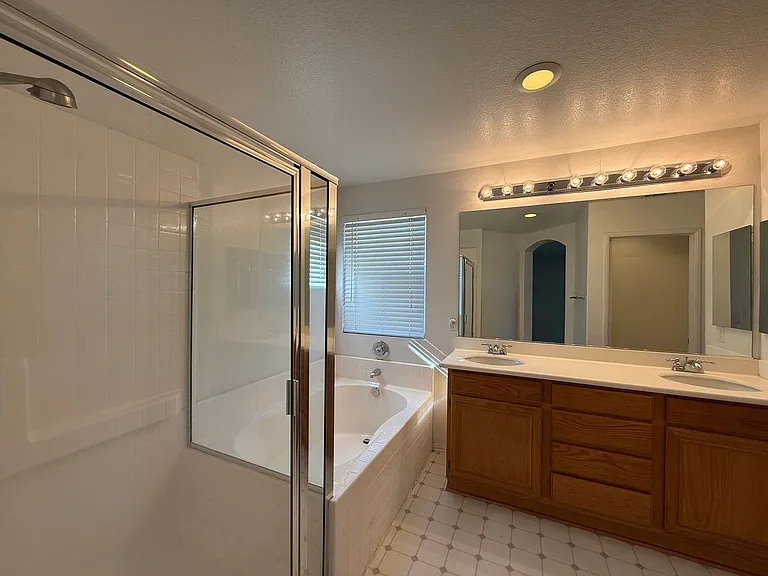43439 Bale Ct — Photo 15