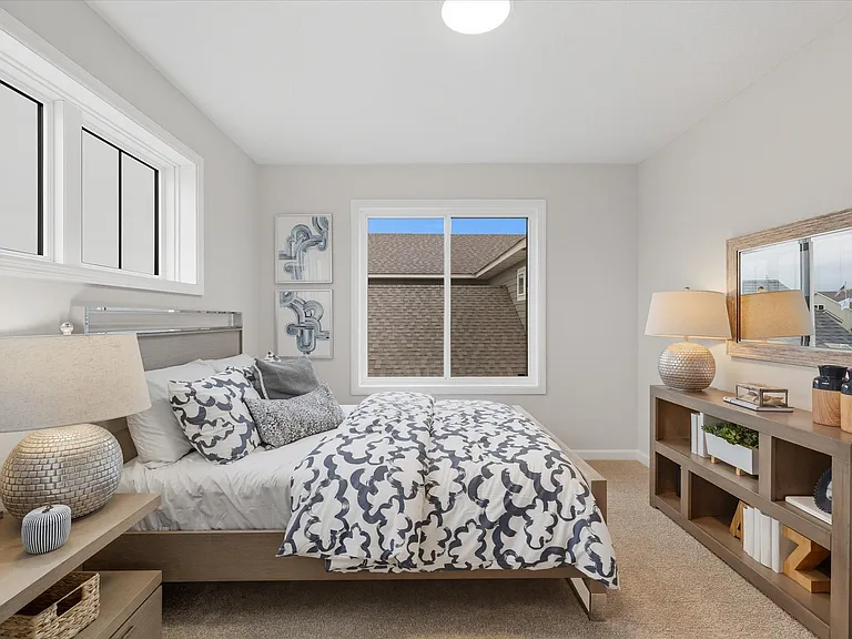3472 Knightsbridge Trl N — Photo 40