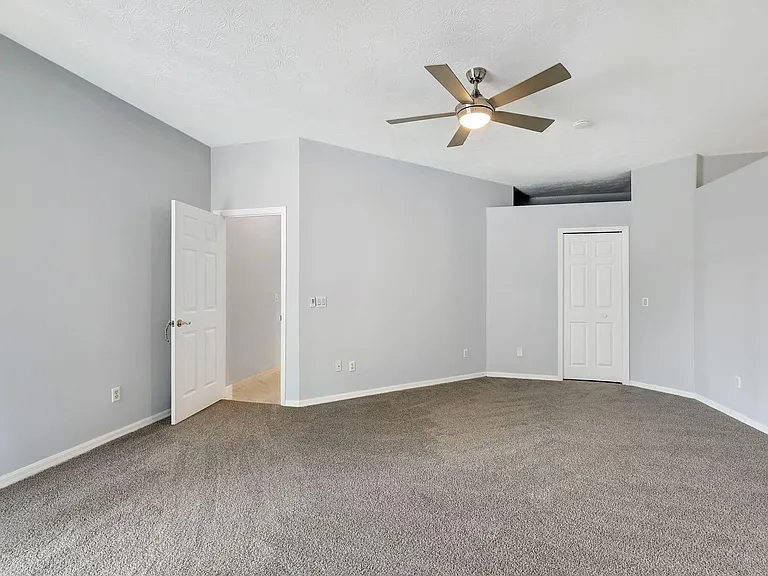 2704 SE Eagle Dr — Photo 32