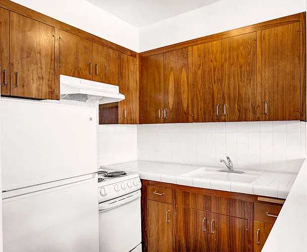 2200 Jackson St — Photo 17