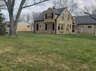 1646 S Sunny Slope Rd, New Berlin, WI 53151