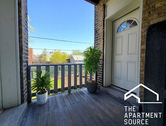 5th image of 2325.5 N Rockwell St #B2