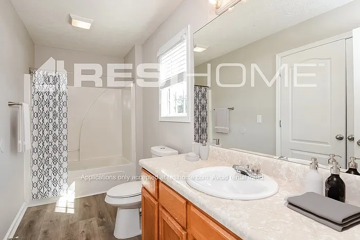 303 Kayla Ct — Photo 11