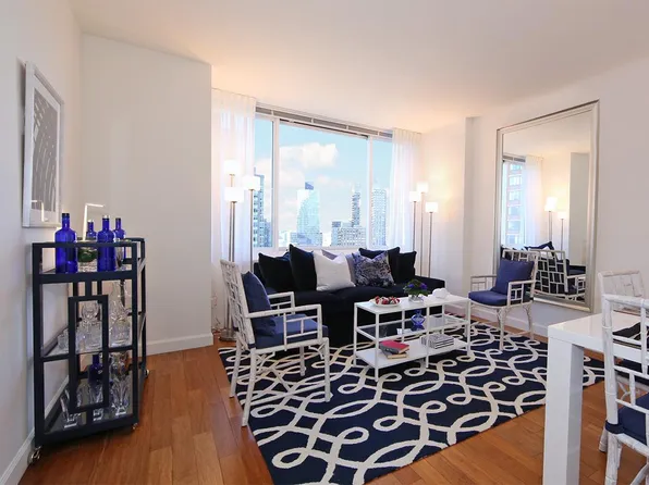 175 West 60th Street image 1 of 9