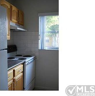 4th image of 240 Croton Ave APT 111