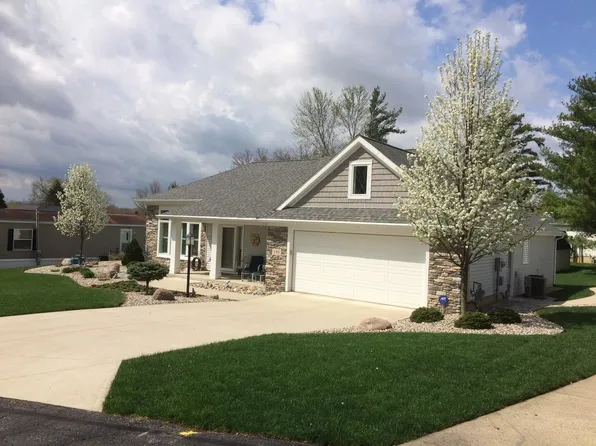 195 Ln 585 Lake James, Fremont, IN 46737