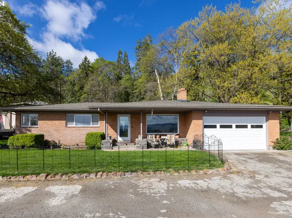 1405 Chinook St, The Dalles, OR 97058