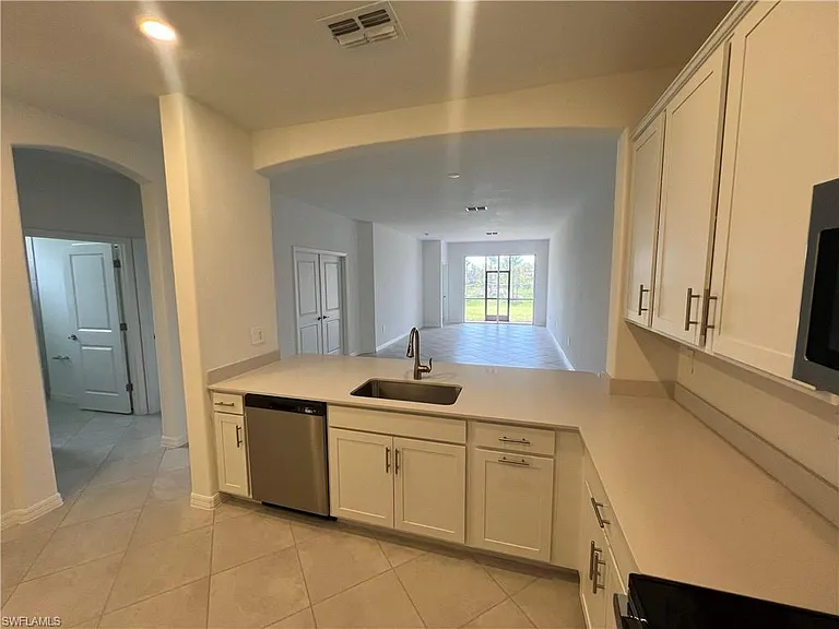 2320 Dragonfruit Way — Photo 7