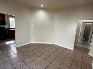 Welcome to 750 E 40th Pl, Los Angeles, CA 90011