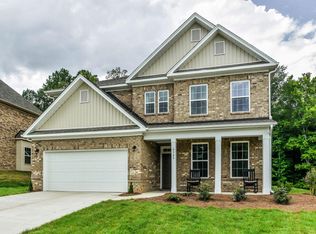 6145 Barrington Oaks Dr, Clemmons, NC 27012