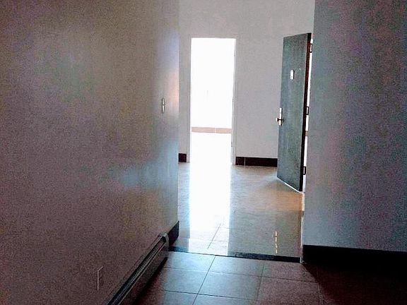 2nd image of 1101 Forest Ave APT 3