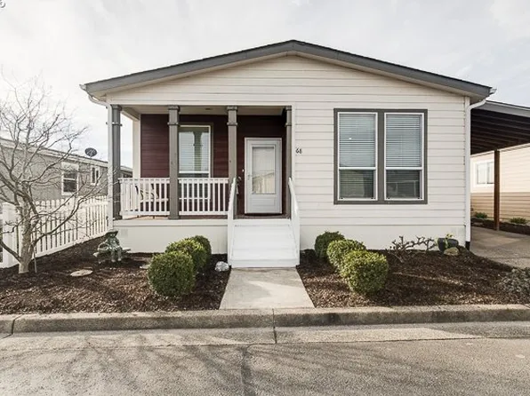 1000 S McKern Ct #68, Newberg, OR 97132