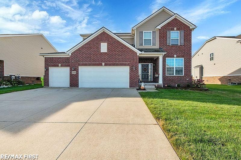 1st image of 24068 Dartmoor Dr