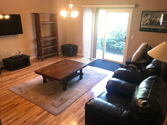 5th image of 1664 Maplewood Dr