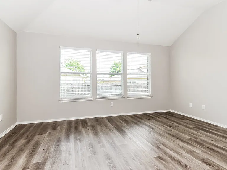 2022 Cobblestone Trl — Photo 8
