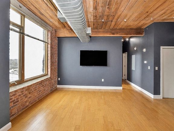 2nd image of 146 Court St APT 604