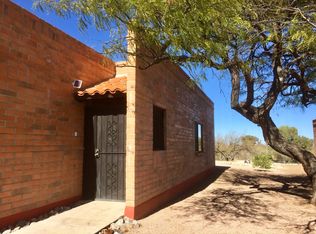 1360 W Desert Hills Dr, Green Valley, AZ 85622