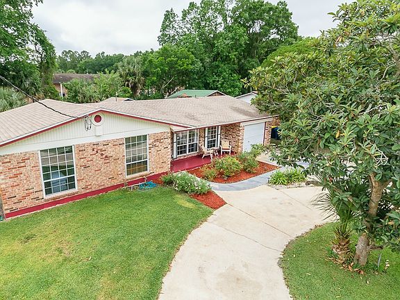 2nd image of 2208 Barry Dr S
