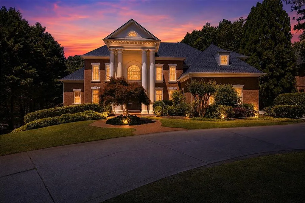 6 bed, 8.0 bath, 10489 sqft, $11,900 — Photo 1