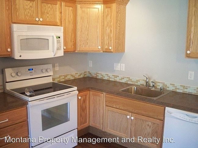 2nd image of 220 N 8th St APT C