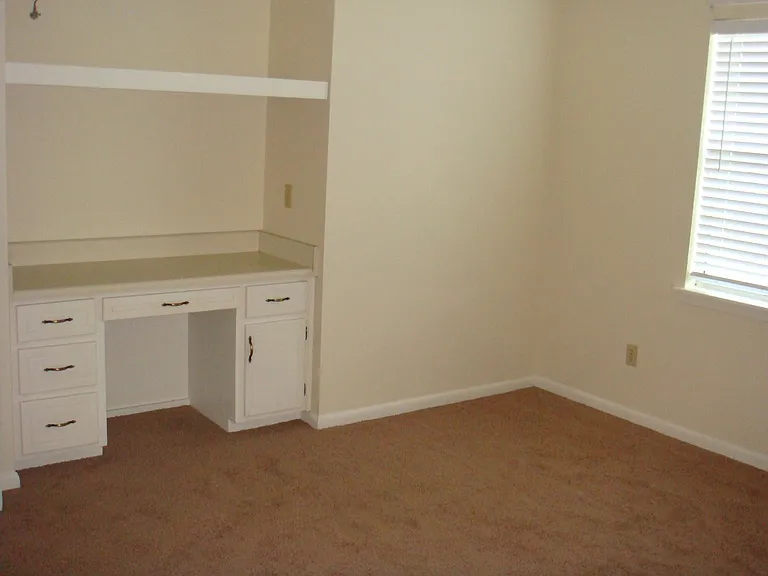 1455 Green St — Photo 6