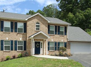 6053 Brahma Rd, Roanoke, VA 24018