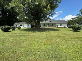 151 Siloam Rd, Mount Airy, NC 27030