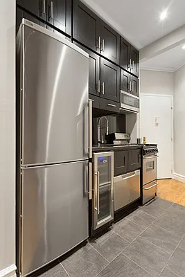 Rented by Compass | media 7