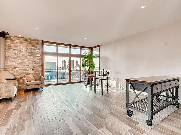 5th image of 1200 N Vine St APT 2G