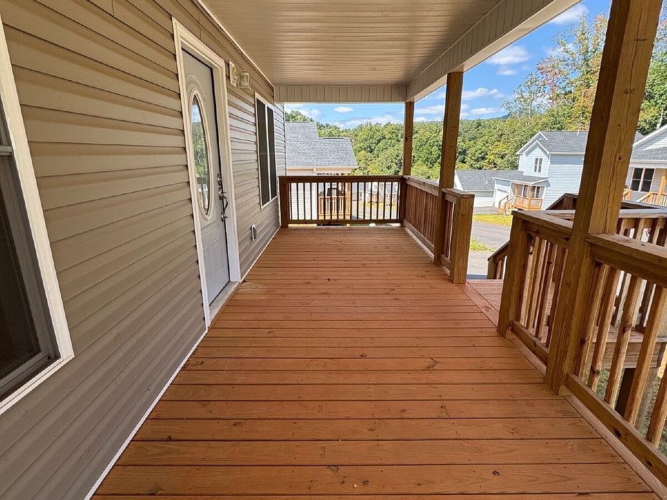 1st image of 230 Quinn Hill Ln