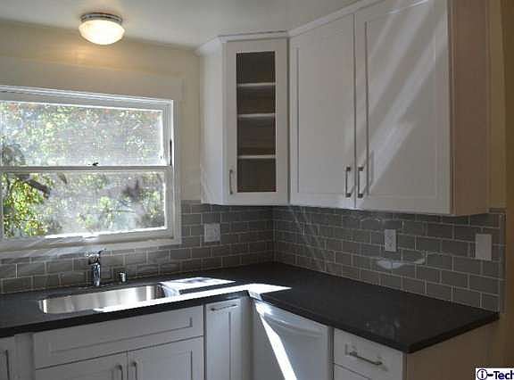 4th image of 1034 Marion Dr
