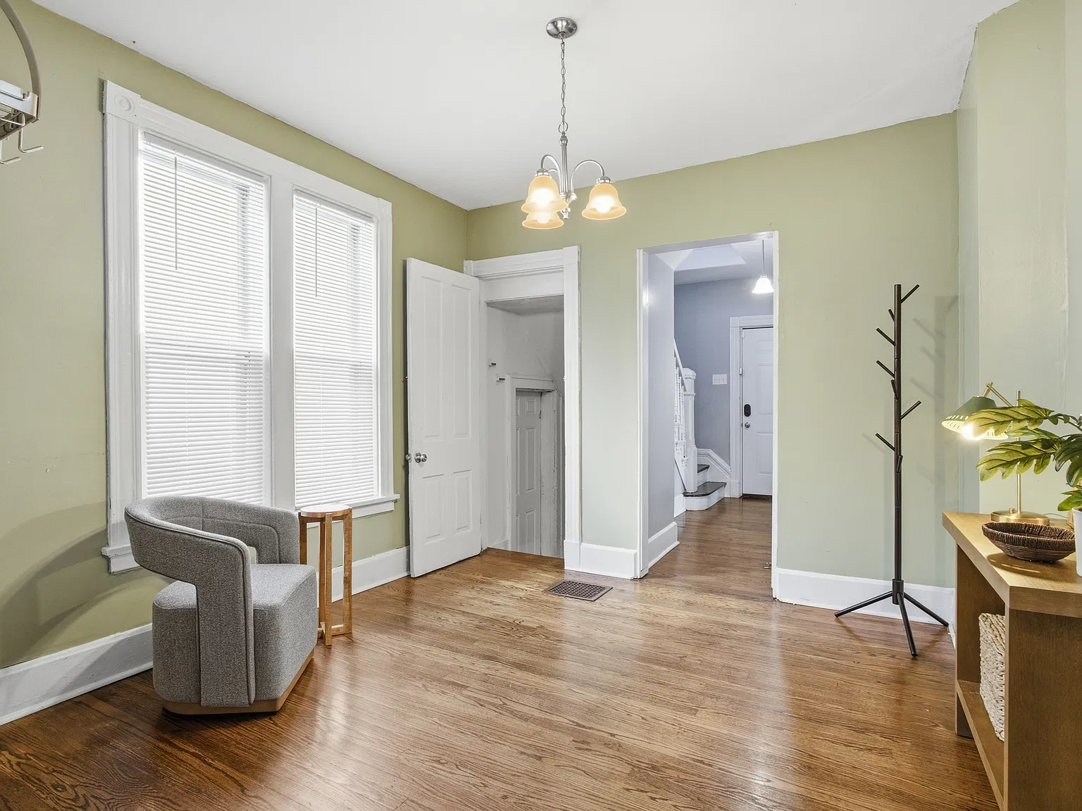 3 bed, 1782 sqft, $2,400 — Photo 4