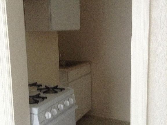 4th image of 1450 Franklin St APT 4